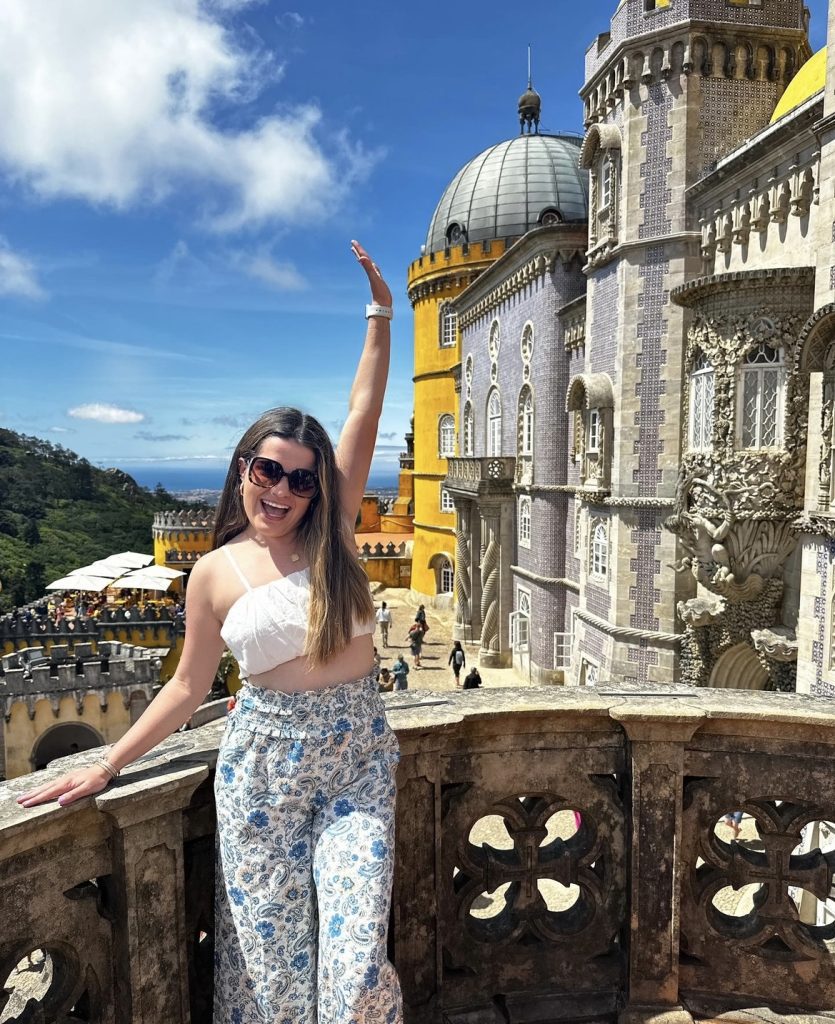 Journalism Student Courtney McLain Recaps Study Abroad Program in